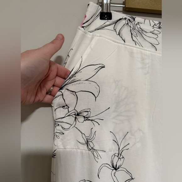 Soma Bundle of 2 Floral and Polka Dot Pajama Pants Size Large Lounge Comfy Light - Picture 9 of 12